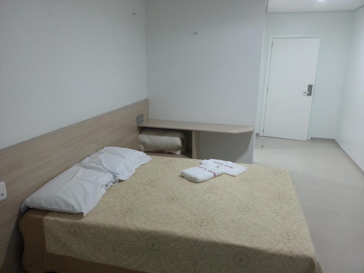 Hotel Vanes Coronel Freitas Стая снимка