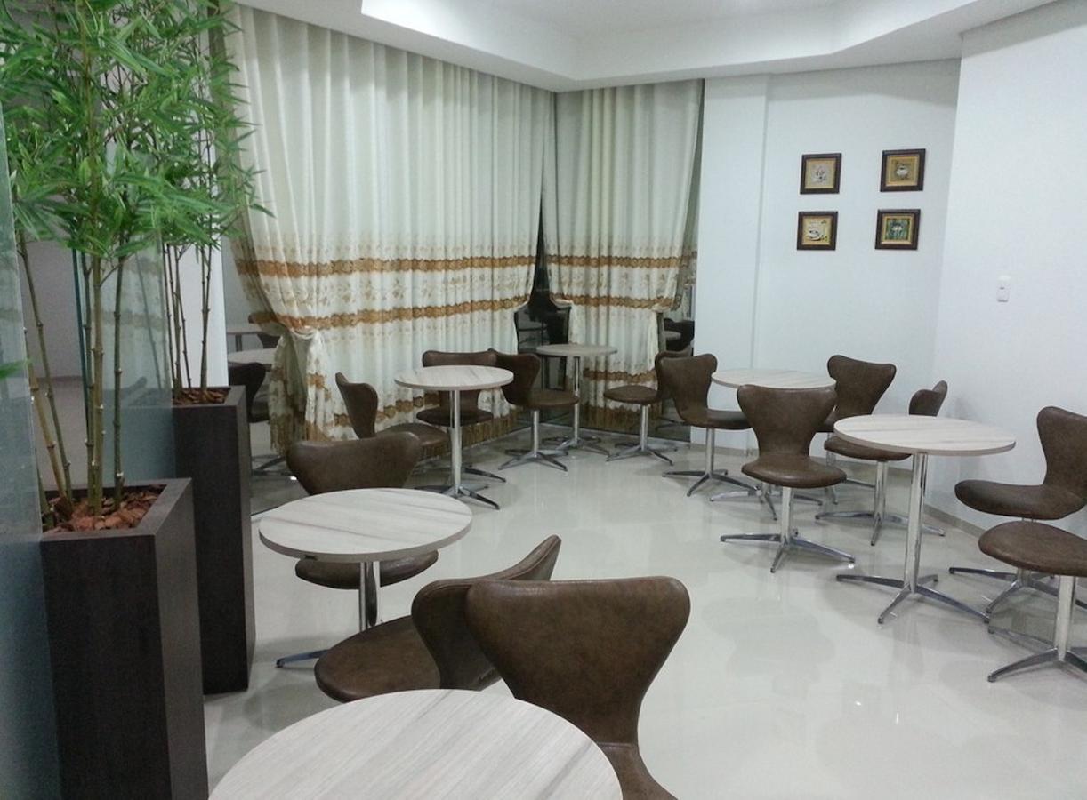 Hotel Vanes Coronel Freitas Екстериор снимка