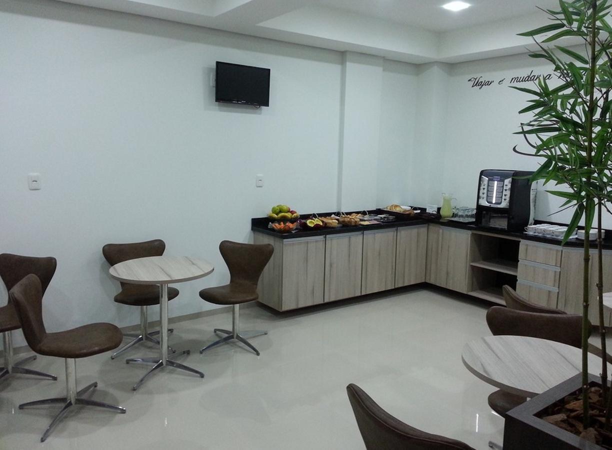 Hotel Vanes Coronel Freitas Екстериор снимка